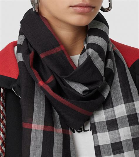 htc burberry scar|Burberry check wool scarf.